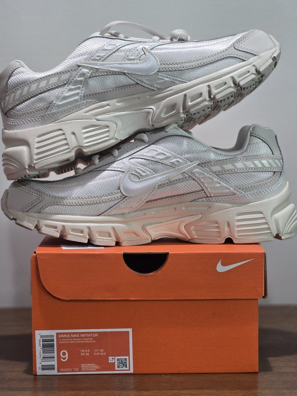 Nike WMNS Initiator LT Orewood Brown / Sail / Phantom Sneakers